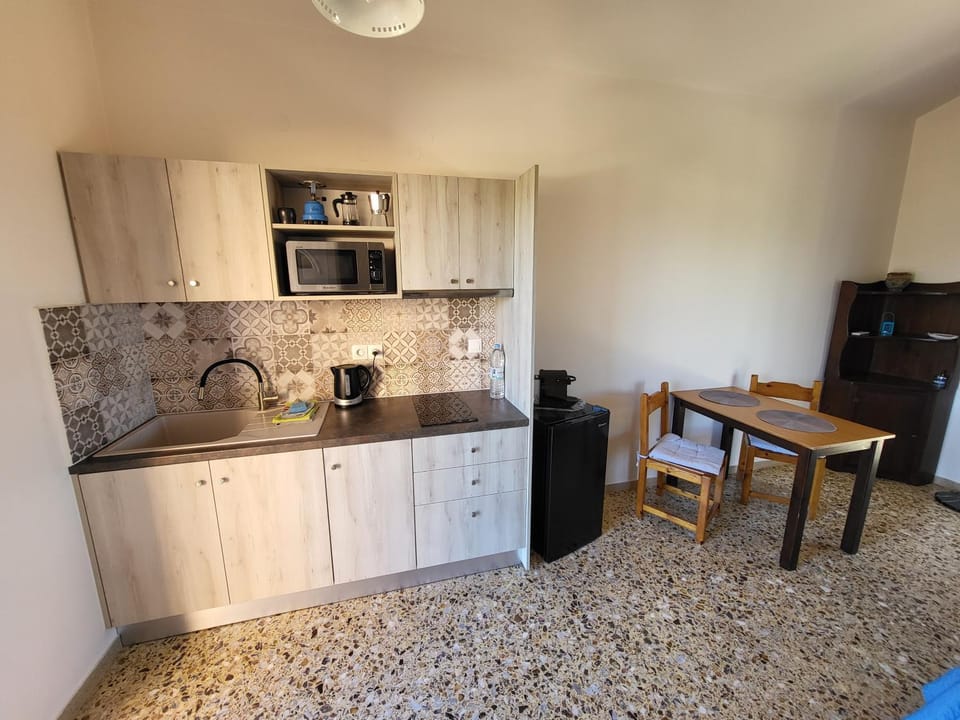 Filippos Apartments "Room 6" Vacation rental in Cephalonia