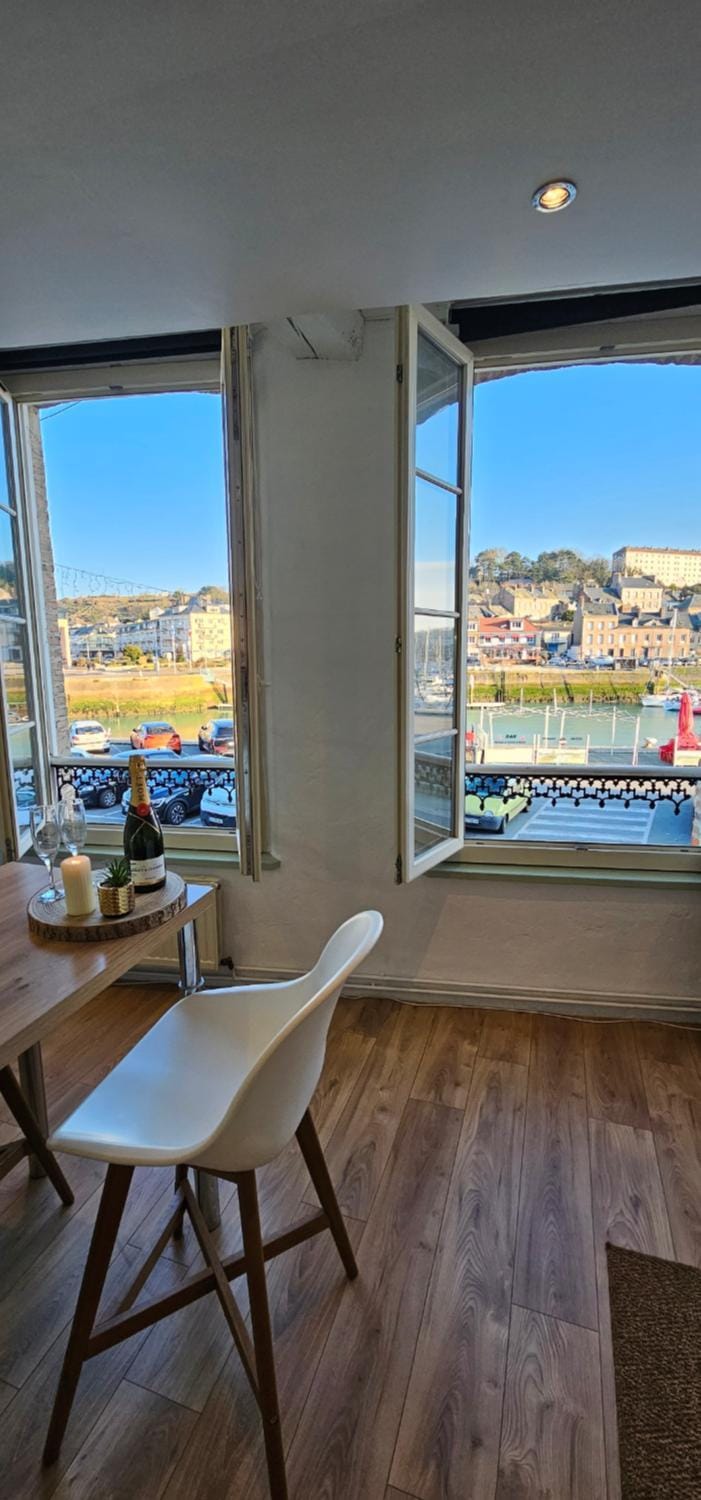 La jungle - Vue directe et magnifique sur le port- Apartment in Saint-Valery-en-Caux