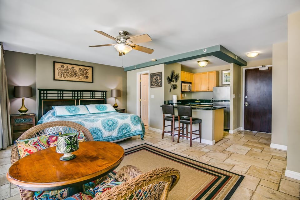 Kitchen or kitchenette, Photo of the whole room