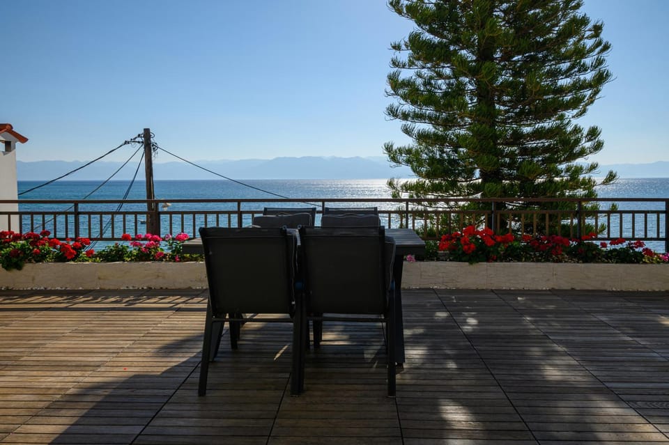 5 meters from the beach House in Messenia