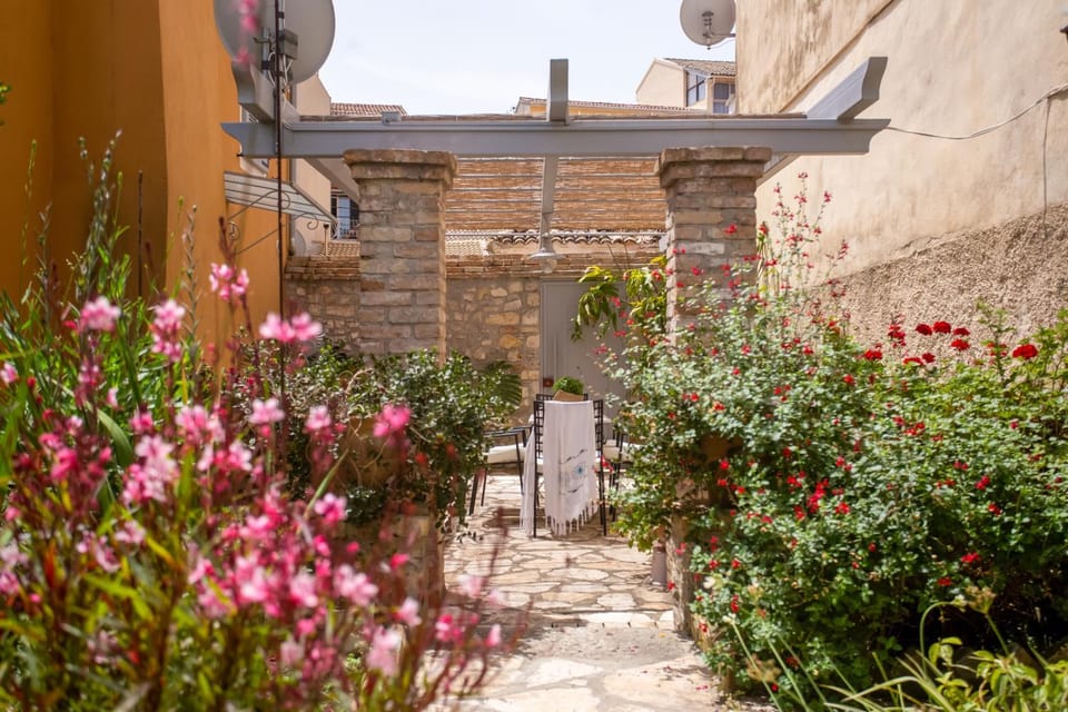 Property building, Garden