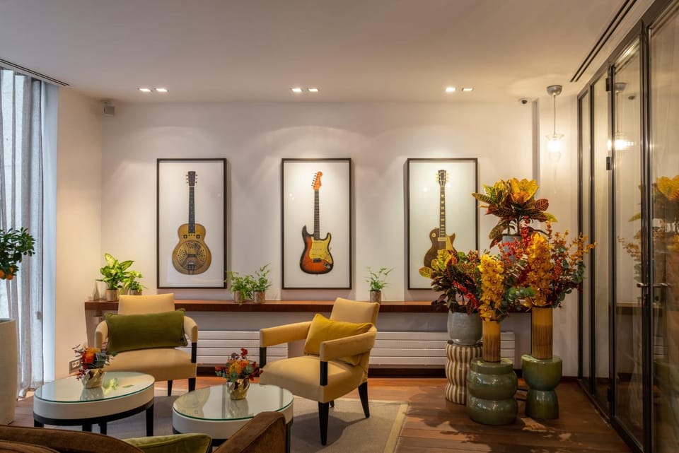 Living room, Seating area