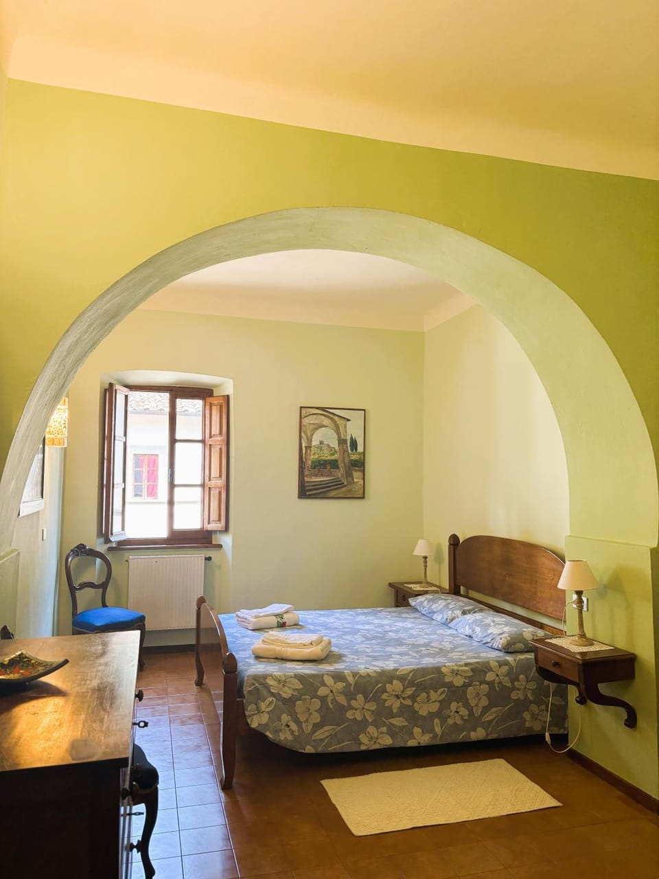 Bed, Photo of the whole room