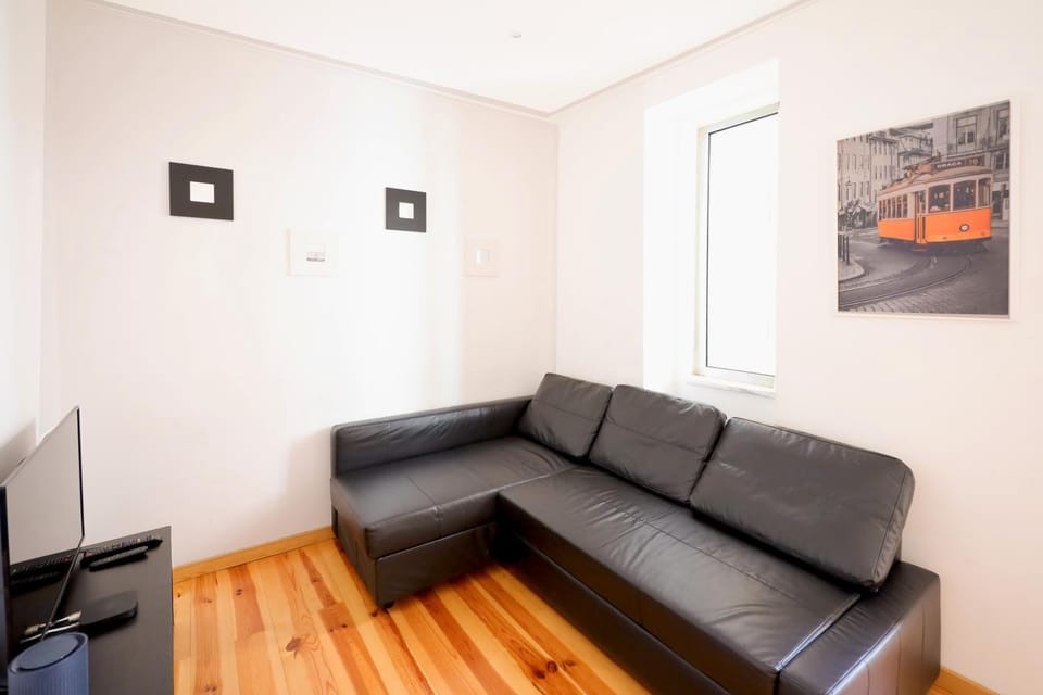 TV and multimedia, Seating area