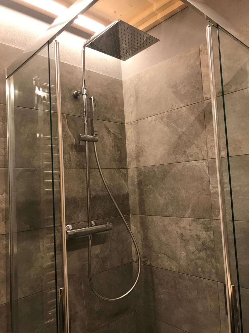 Bathroom, Other, Decorative detail
