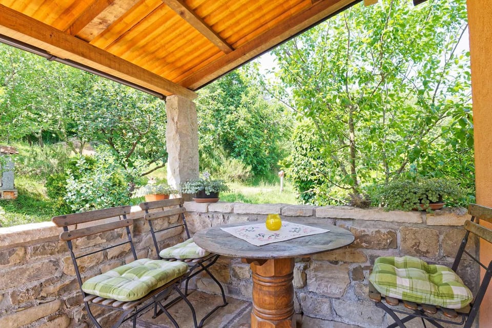Balcony/Terrace, Seating area, Garden view