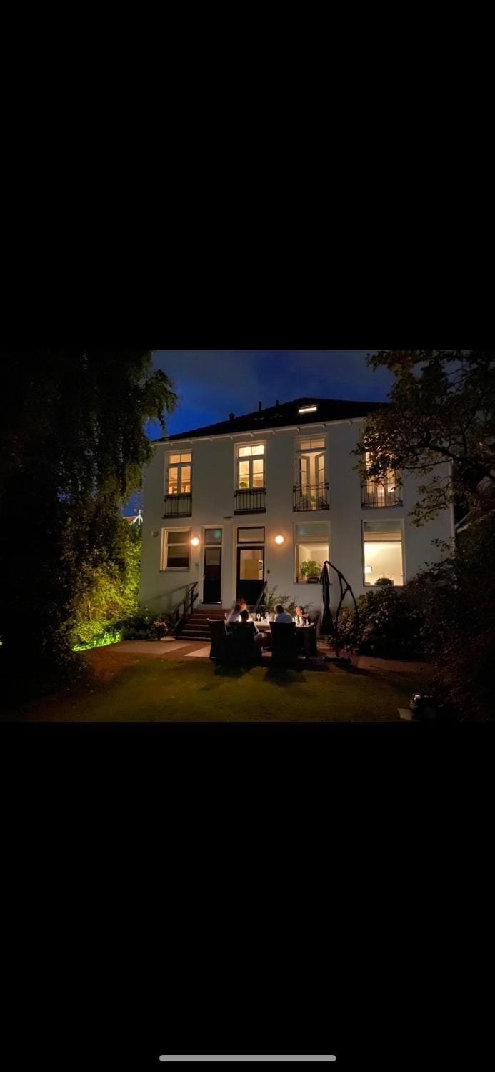 Unique B&B, in the Historic City Centre of Edam Apartment in Volendam