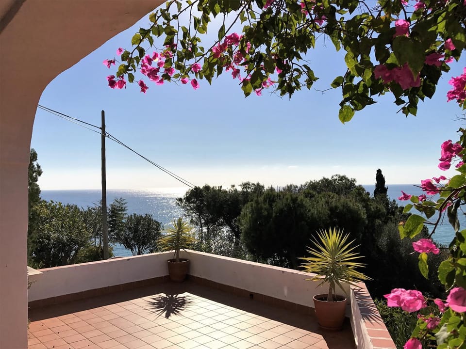 Casa Patricia, Ladera del Mar, Nerja Apartment in Axarquía