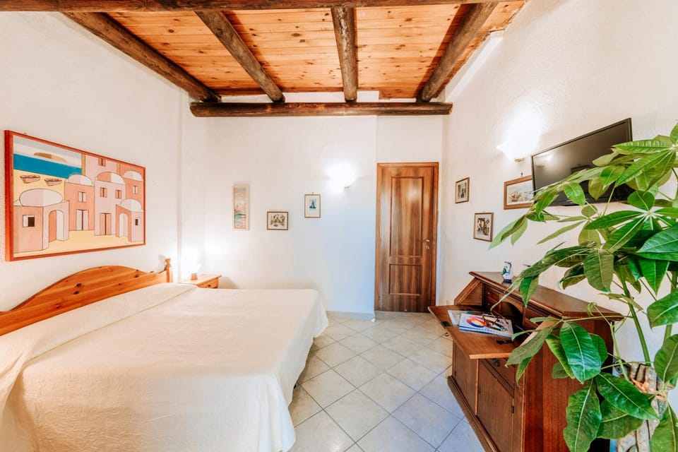 POOL APPARTAMENT Apartment in Lacco Ameno