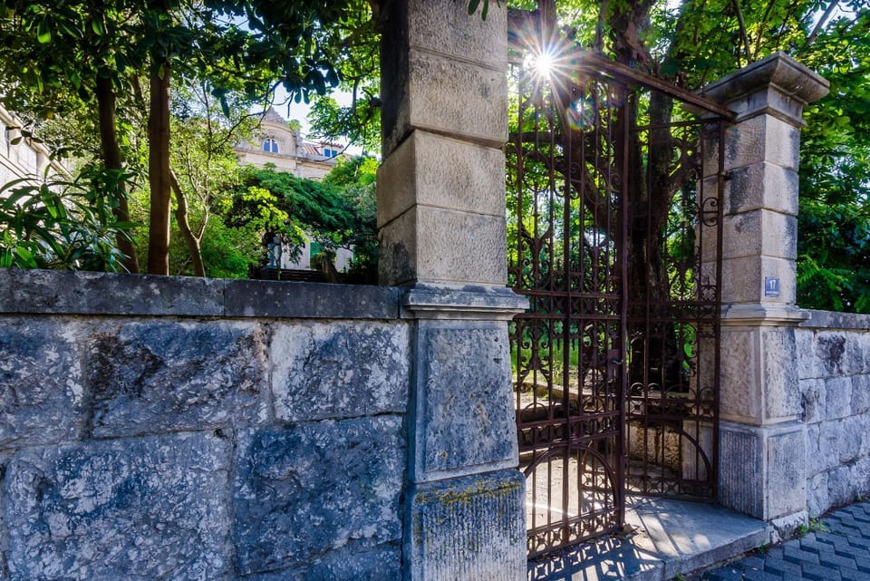 Garden, Garden view