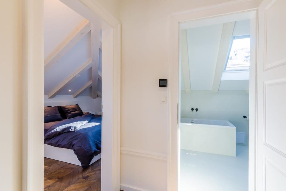 Bed, Bathroom, Bedroom