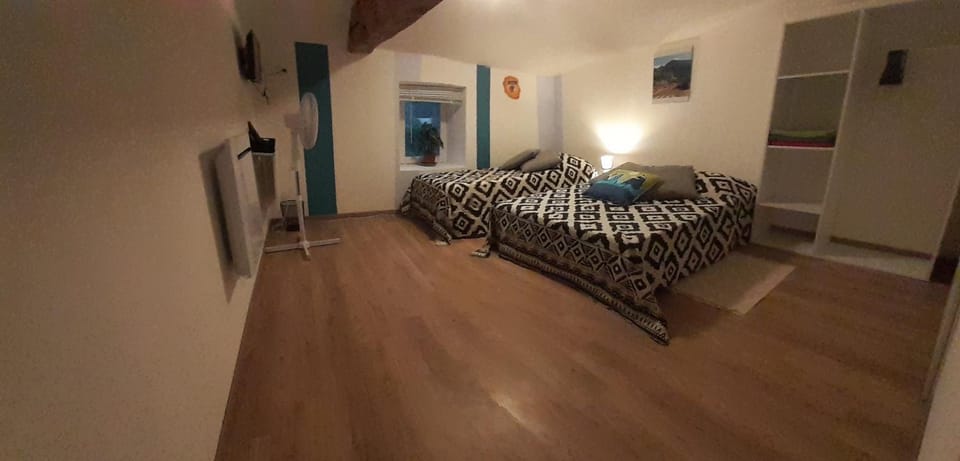 ESCALE REUNIONNAISE Bed and Breakfast in Nouvelle-Aquitaine