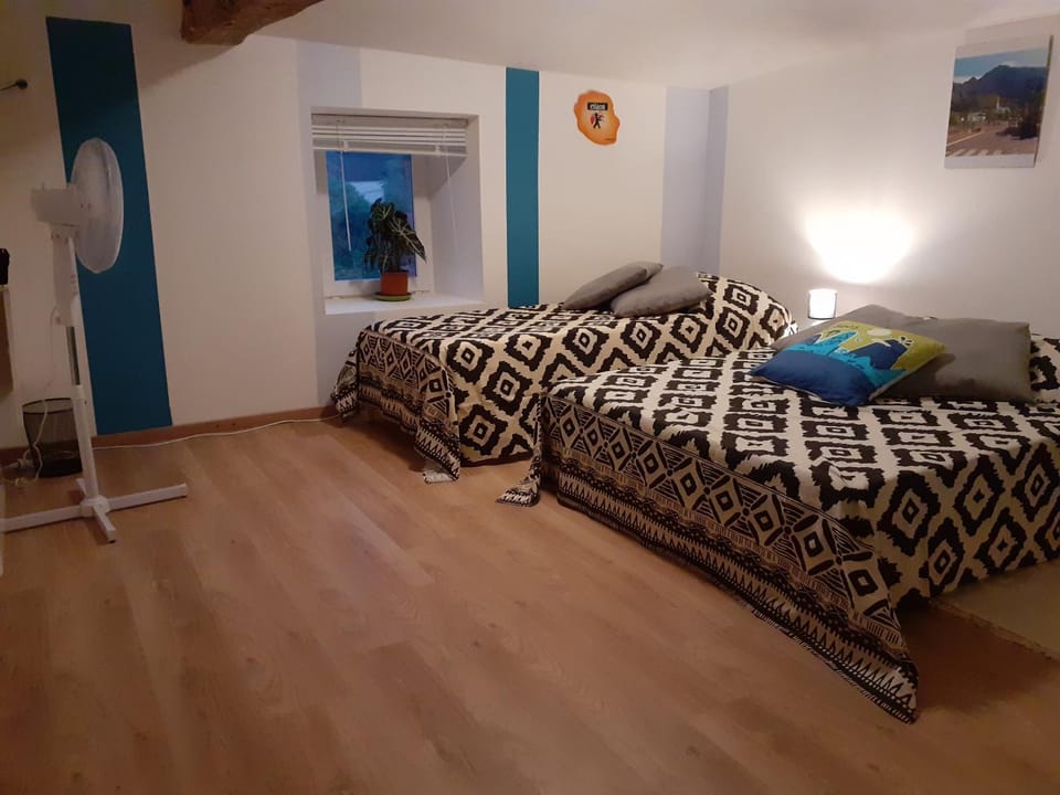 ESCALE REUNIONNAISE Bed and Breakfast in Nouvelle-Aquitaine