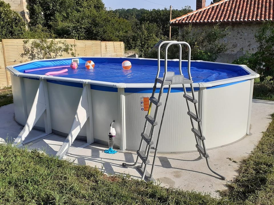 ESCALE REUNIONNAISE Bed and Breakfast in Nouvelle-Aquitaine