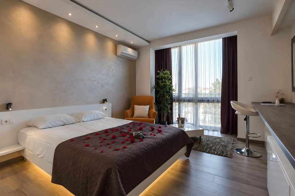 View (from property/room), Living room, air conditioner