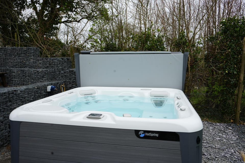 Hot Spring Bath, Hot Tub, Hot Tub