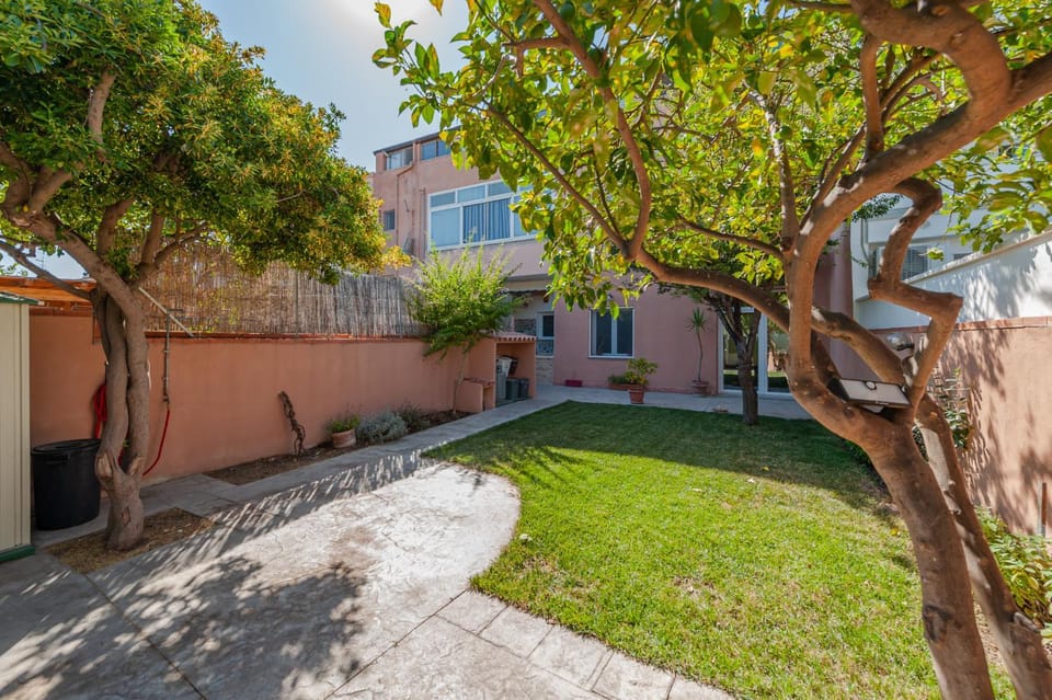 Property building, Garden