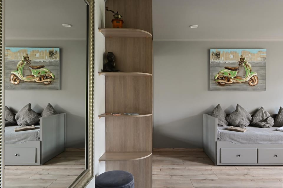 Loft design studio apartment & FREE parking Apartment in Riga