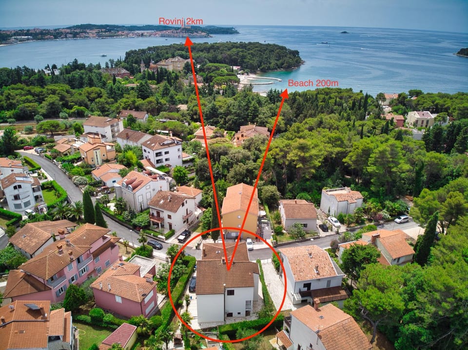 View (from property/room), Beach, City view, Sea view, Street view