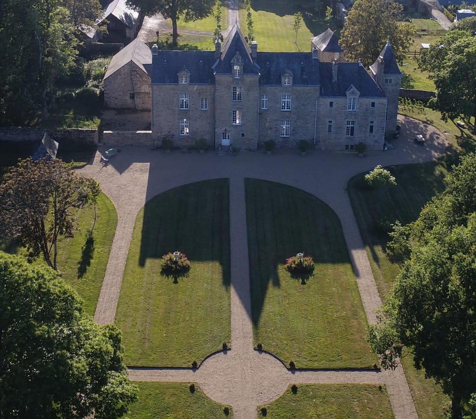 Property building, Bird's eye view, Garden, Garden view