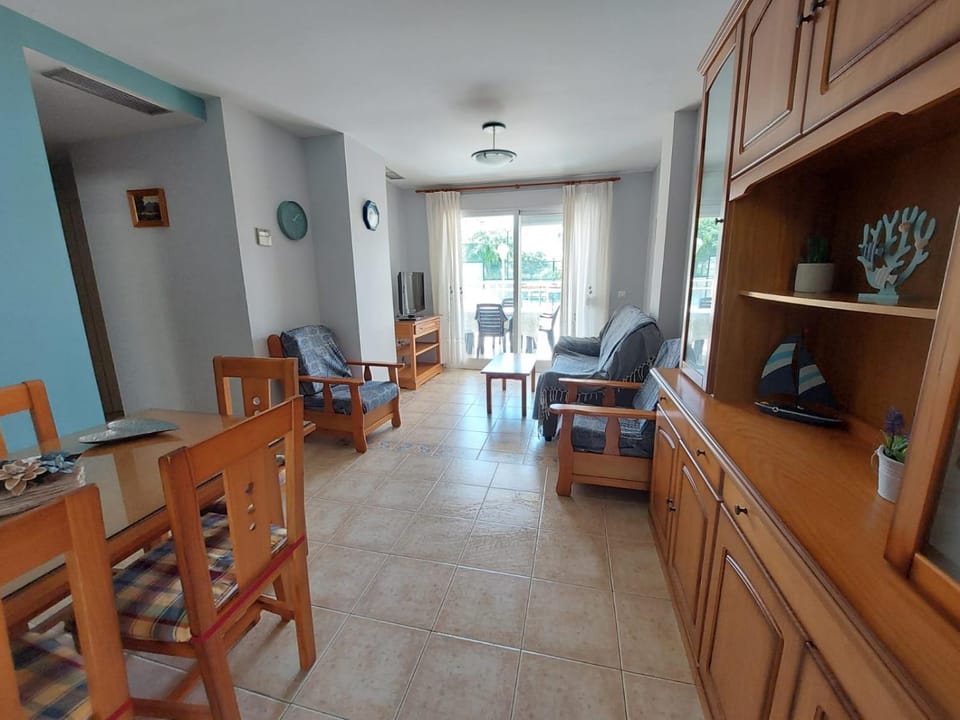 Apartamento con WIFI a 50m de la playa Apartment in Costa Blanca