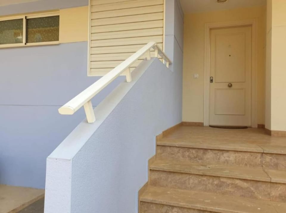 Apartamento con WIFI a 50m de la playa Apartment in Costa Blanca