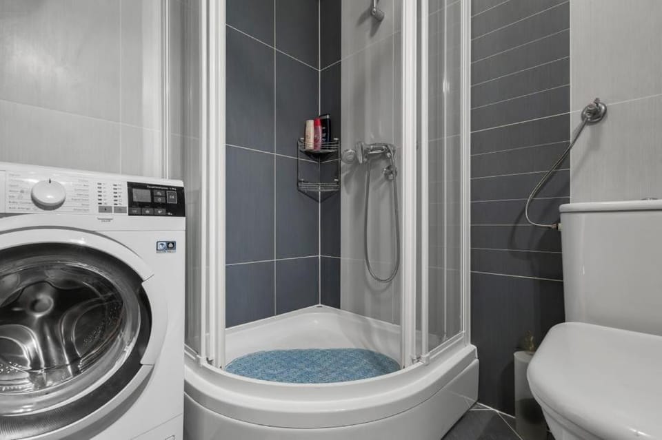 Shower, Toilet, Bathroom, Bath, washing machine