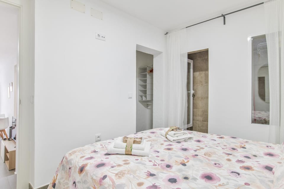 Living room, Bedroom