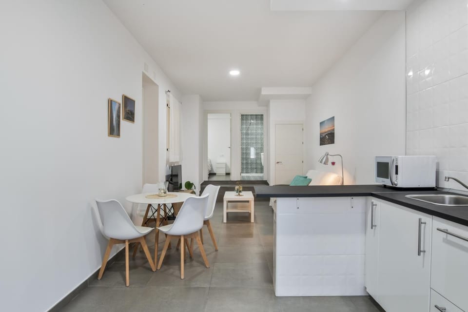 Property building, Kitchen or kitchenette, Living room