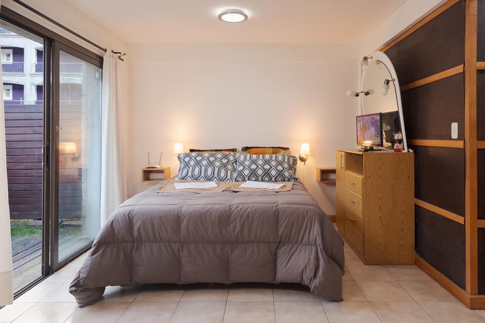 Depto Centrico con pequeño jardin y parrilla Apartment in San Martín de los Andes