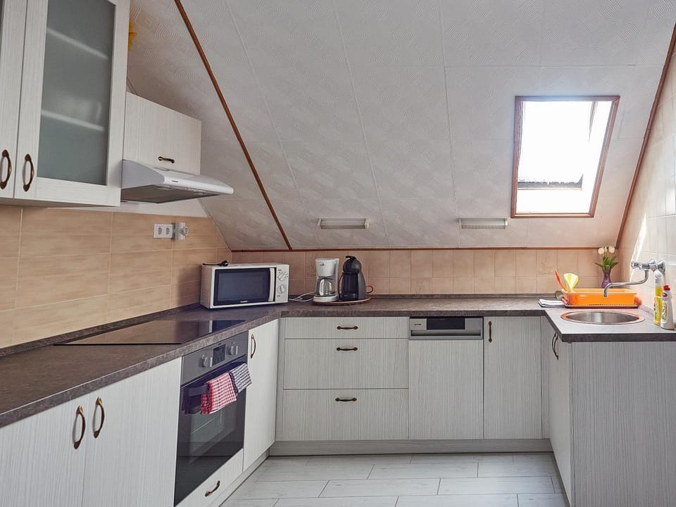Coffee/tea facilities, Kitchen or kitchenette, dishwasher, minibar, pet friendly, stove, toaster