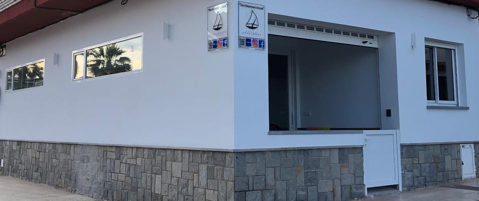 Facade/entrance, Property logo or sign