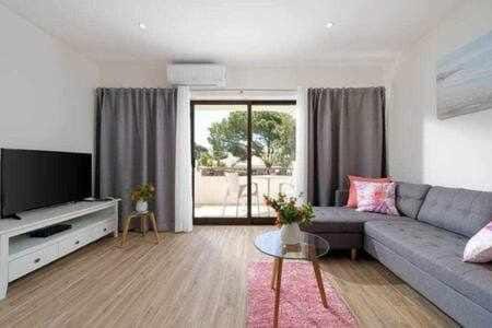 Vilamoura, new style apt, piscina, wifi Apartment in Quarteira