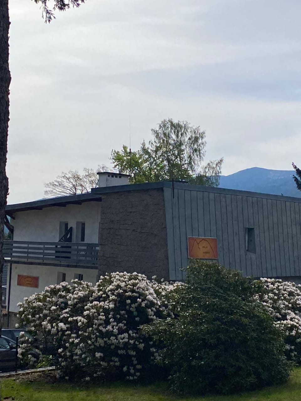 Property building, Spring, Day