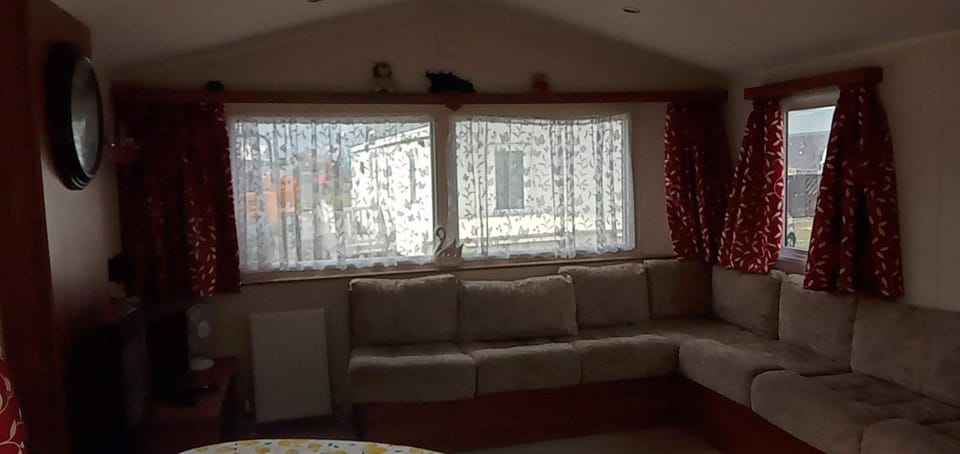 Caledonian Caravan Campground/ 
RV Resort in Tendring District