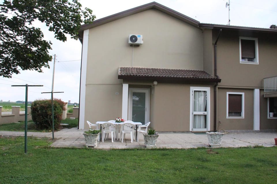 Property building, Garden view