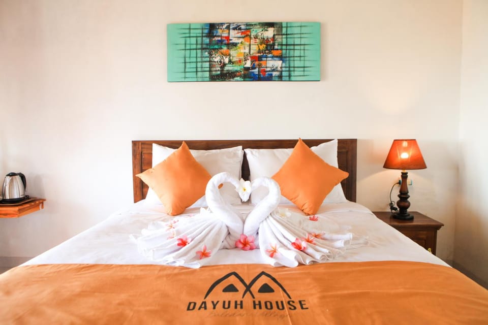 Bed, Photo of the whole room, Decorative detail, Bedroom
