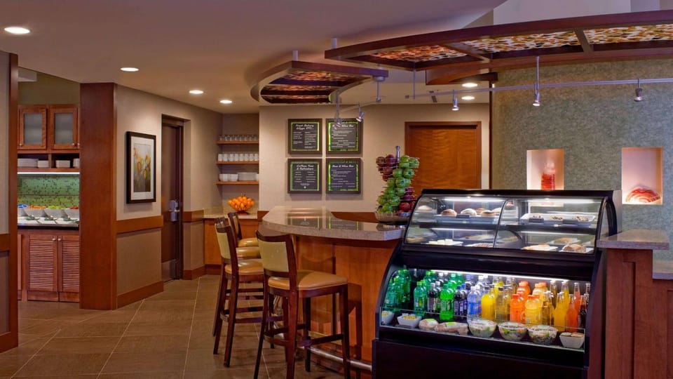 Lobby or reception, Lounge or bar, Food and drinks