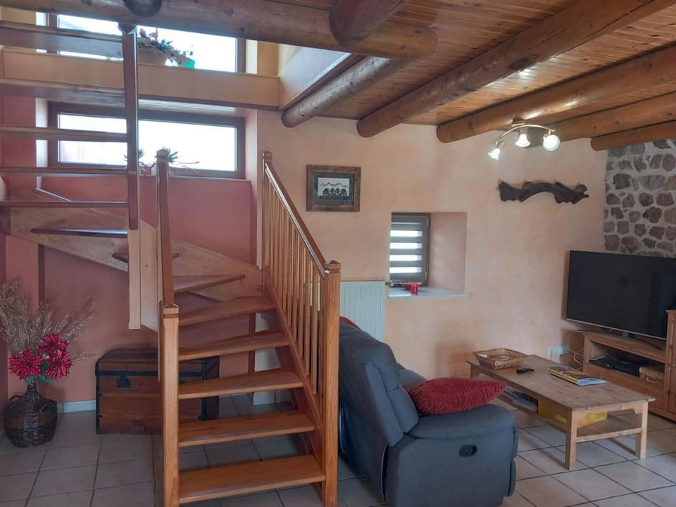 gite La Fermette House in Auvergne-Rhône-Alpes