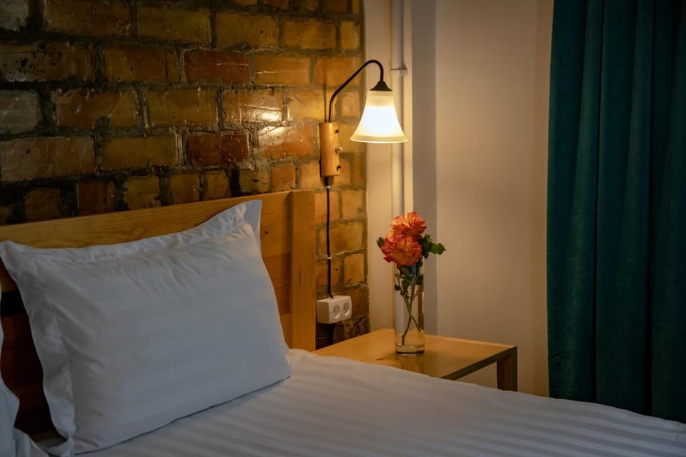 Bed, Photo of the whole room, Decorative detail, Bedroom