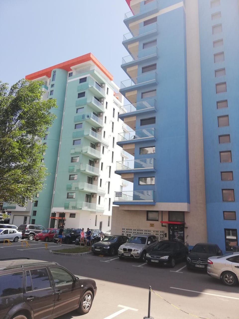 Property building, Nearby landmark, Neighbourhood