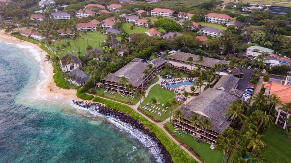 Property building, Natural landscape, Bird's eye view, Beach, Sea view