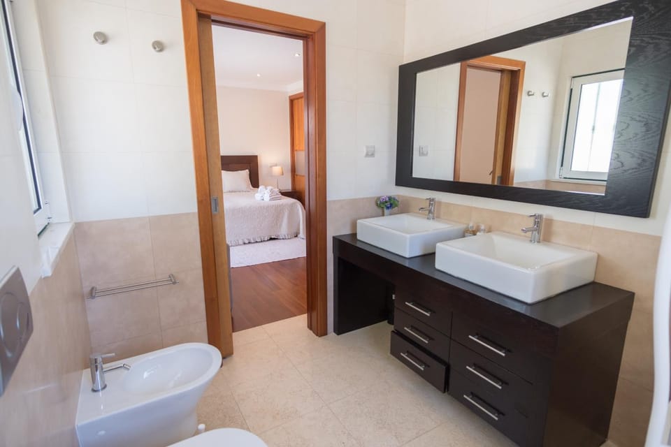 Villa Ria Rose, Alto da Ria 23 - jacuzzi and beach Villa in Alvor