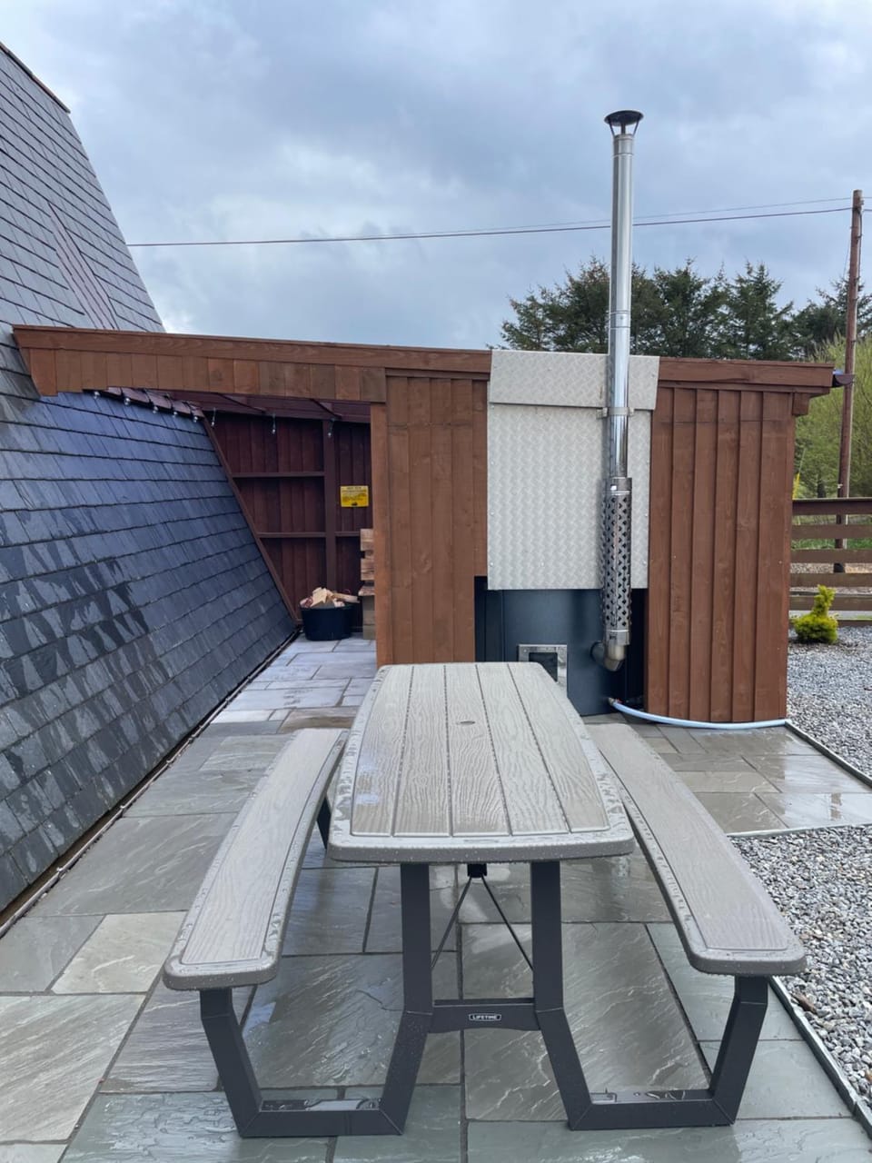 AC/DC Glamping Nature lodge in Scotland