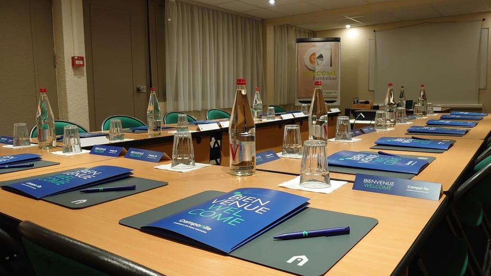 Meeting/conference room
