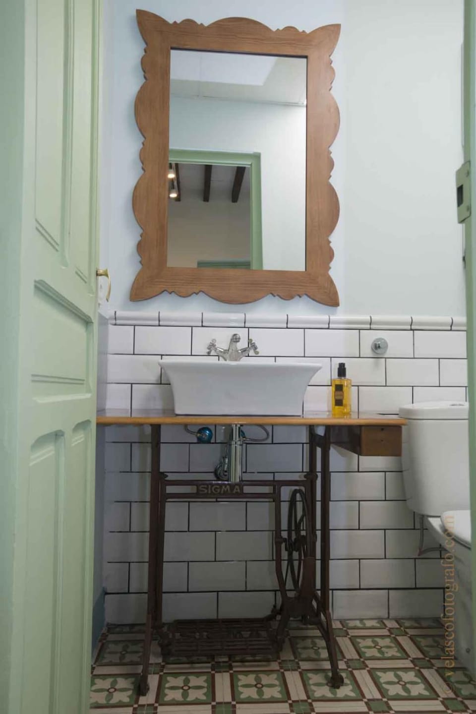 Vintage & Cosy Auditorium Apartment in Alicante
