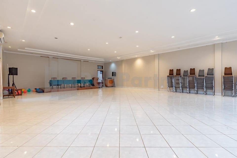 Meeting/conference room