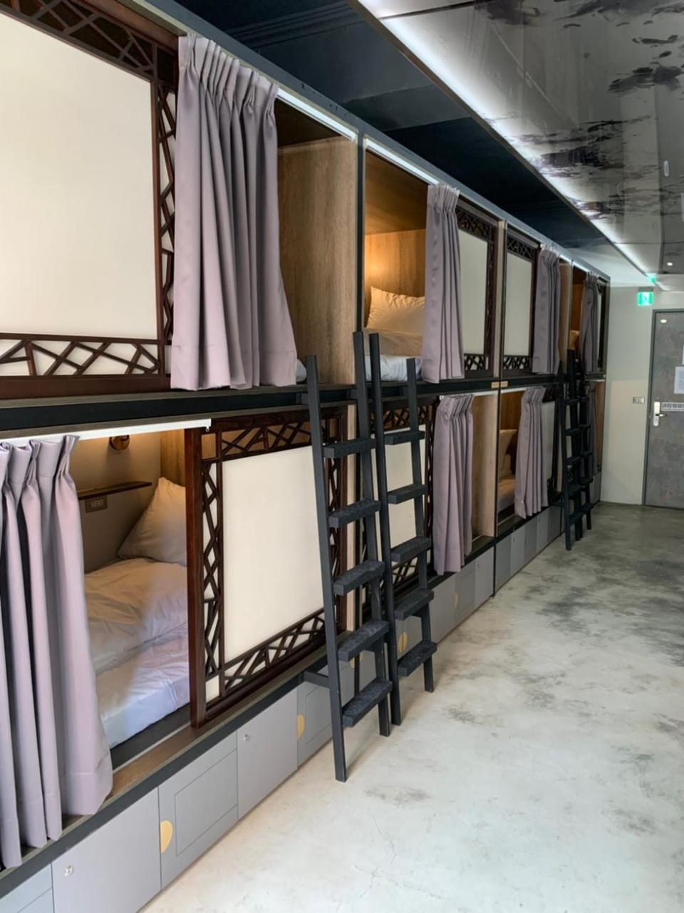 bunk bed
