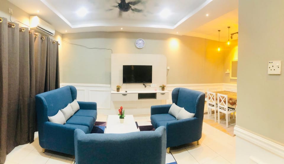 Living room, Seating area