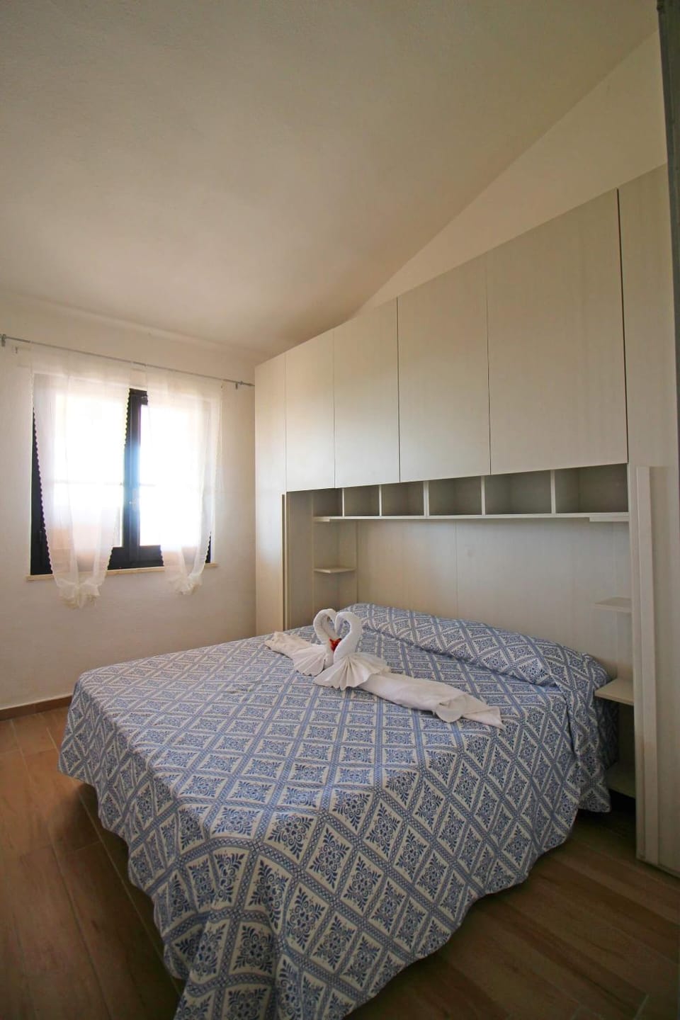 Bed, Photo of the whole room, Bedroom, towels, wardrobe